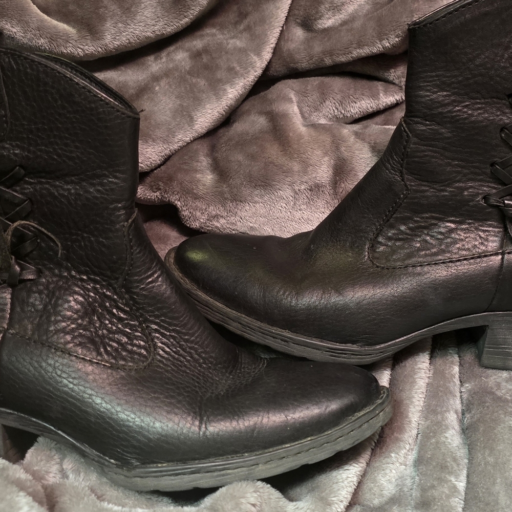 Black Born Leather Ankle Boots Size 8.5
